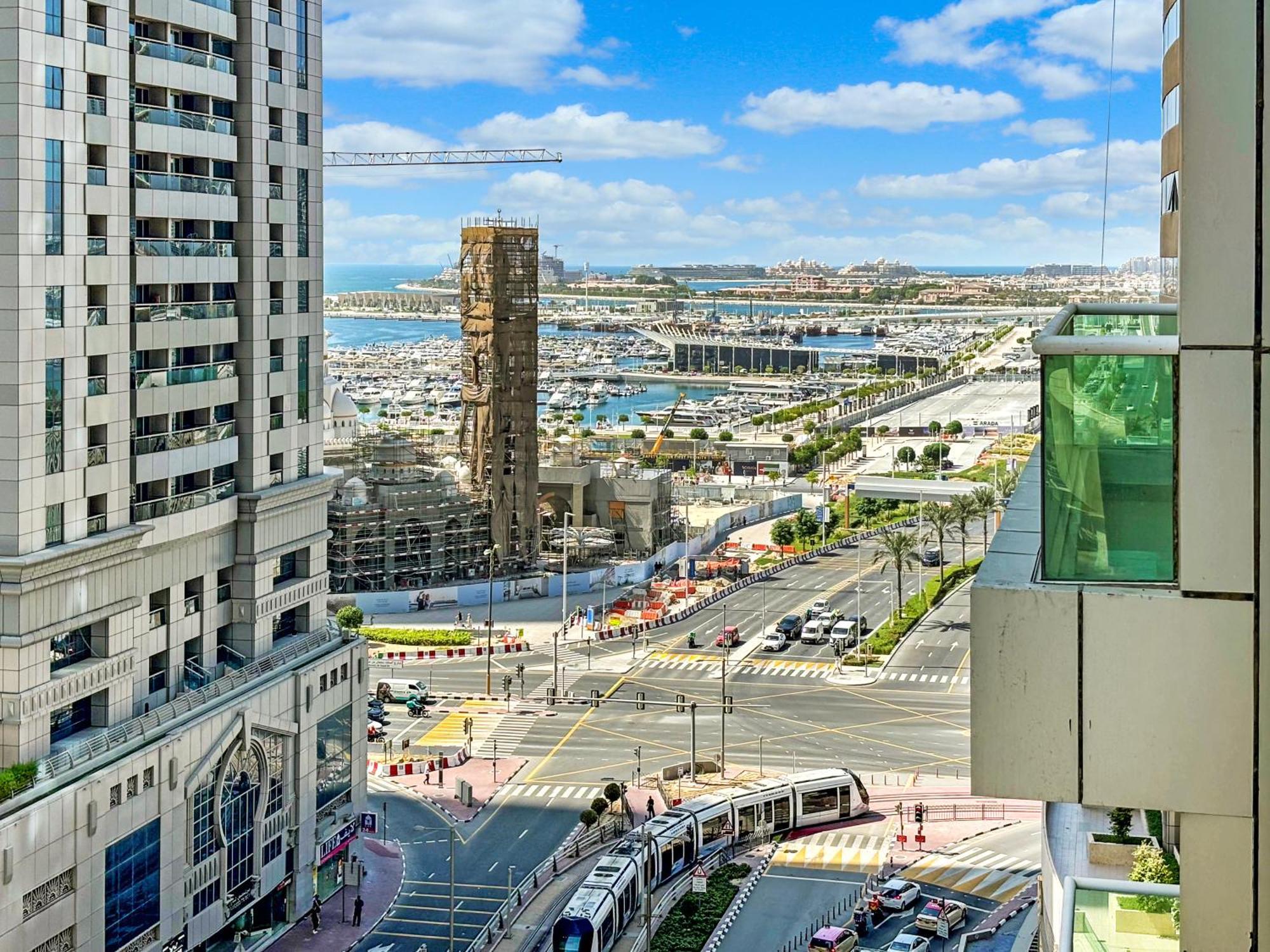 Apartment Lux 1br, Kingbed In Marina, 3mints Metro, 5mints Barasti