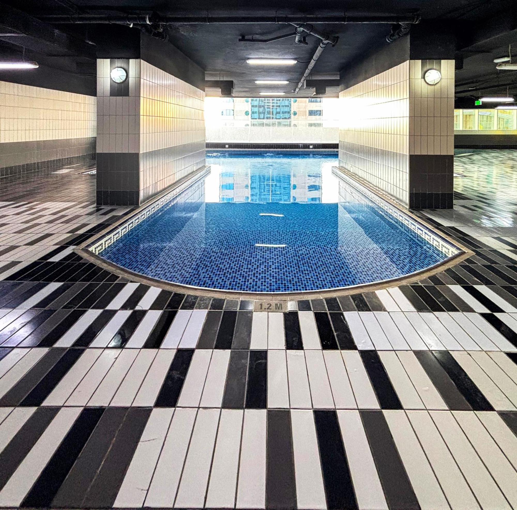 Apartment Lux 1br, Kingbed In Marina, 3mints Metro, 5mints Barasti *