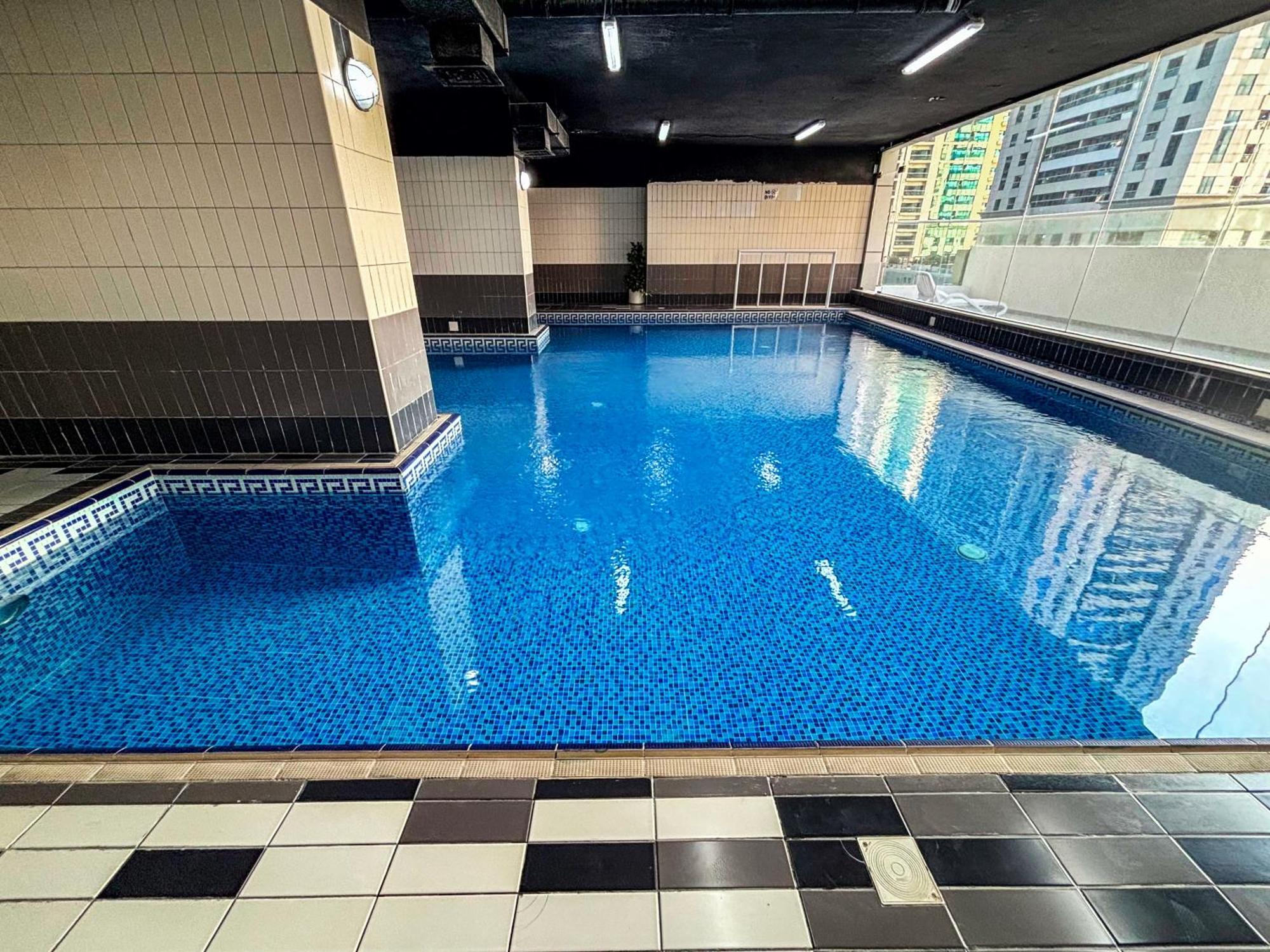 Lux 1br, Kingbed In Marina, 3mints Metro, 5mints Barasti Apartment Dubai