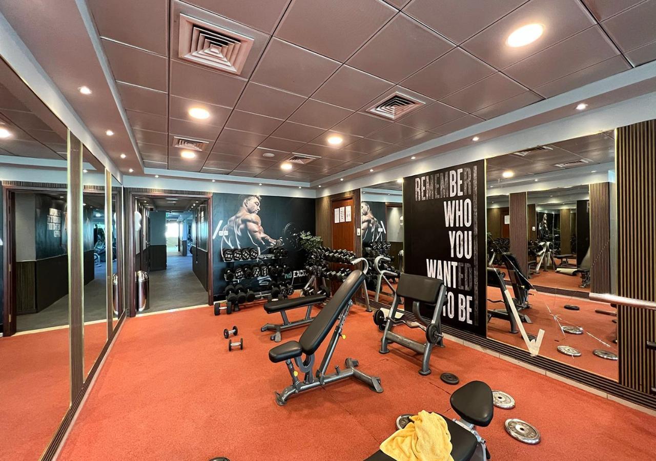Lux 1br, Kingbed In Marina, 3mints Metro, 5mints Barasti Apartment *