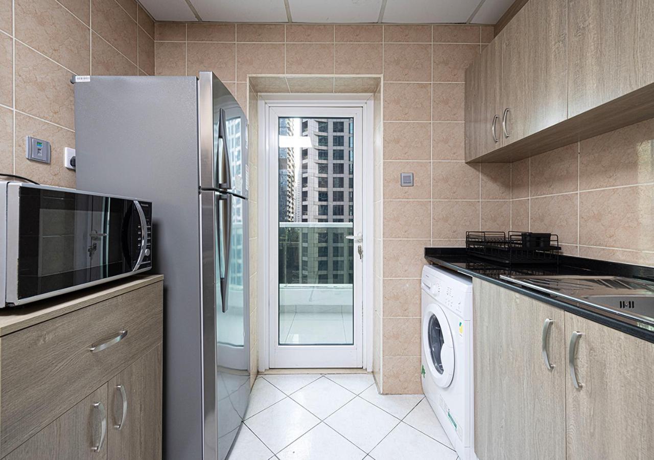 Lux 1br, Kingbed In Marina, 3mints Metro, 5mints Barasti Apartment Dubai