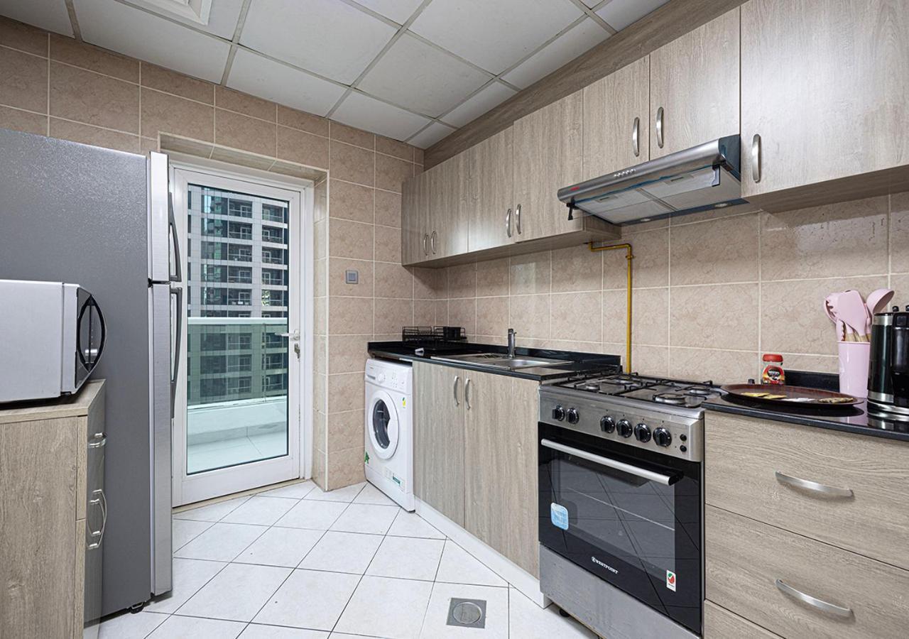 Apartment Lux 1br, Kingbed In Marina, 3mints Metro, 5mints Barasti Dubai