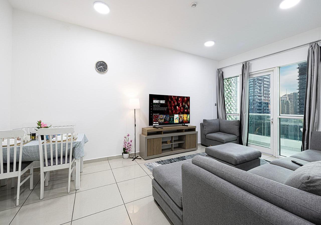 Lux 1br, Kingbed In Marina, 3mints Metro, 5mints Barasti * Dubai